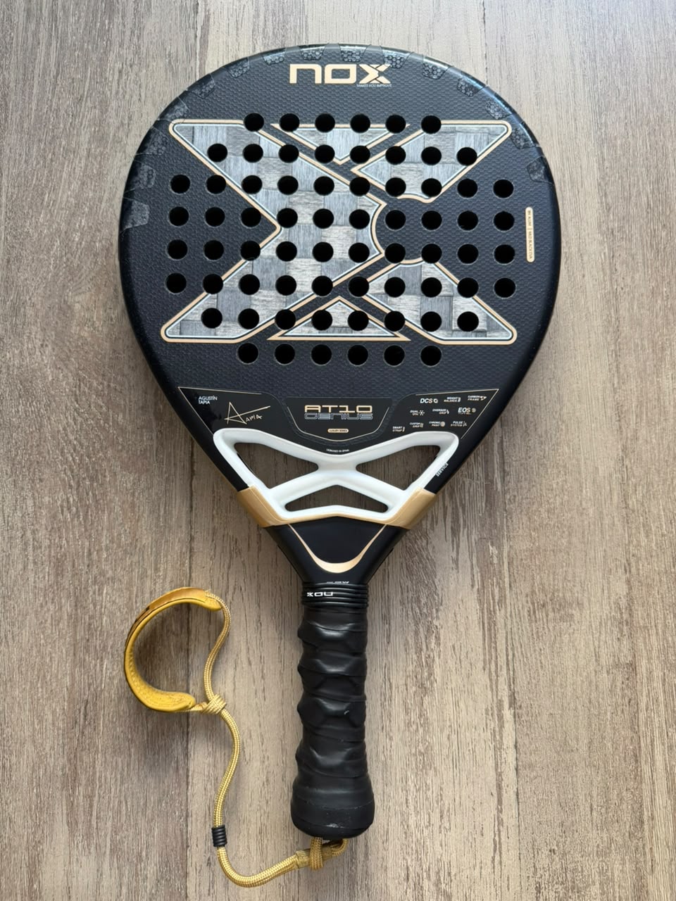 NOX AT10 18K 2026 pre-owned — protector and overgrip fitted, The Padel Market SA